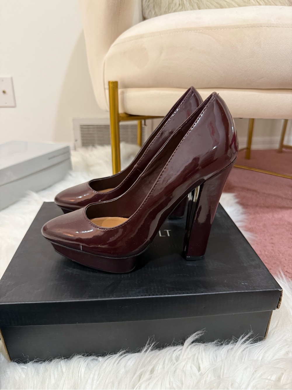 Shoe Cult by Nasty Gal- Classic Patent Platform Pump in Deep Burgundy